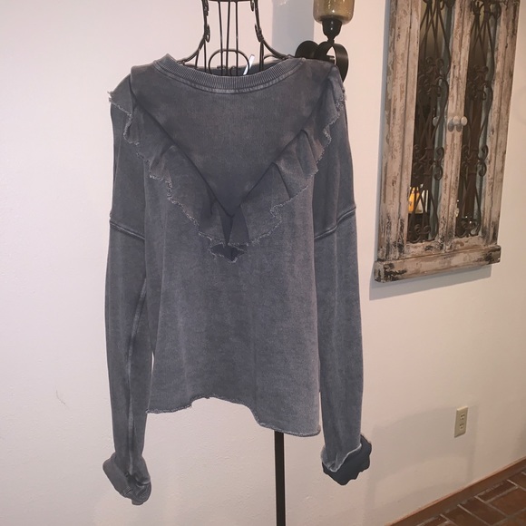 Free People Tops - Free People Cropped Sweatshirt